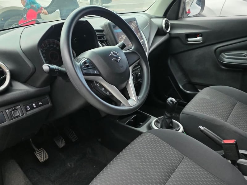 Suzuki CELERIO 2023 - Imagen 6 de 10