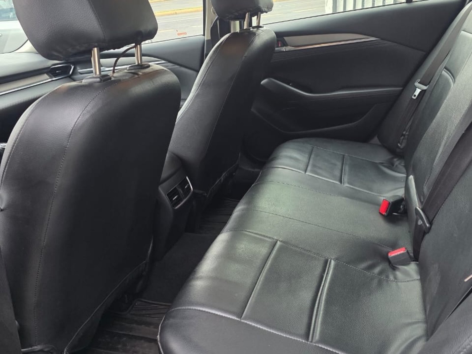 Mazda 6 2024 - Imagen 8 de 9