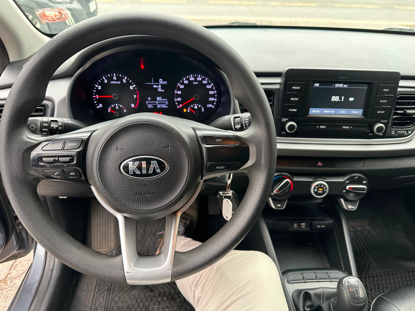 Kia RIO 2018 - Imagen 11 de 11