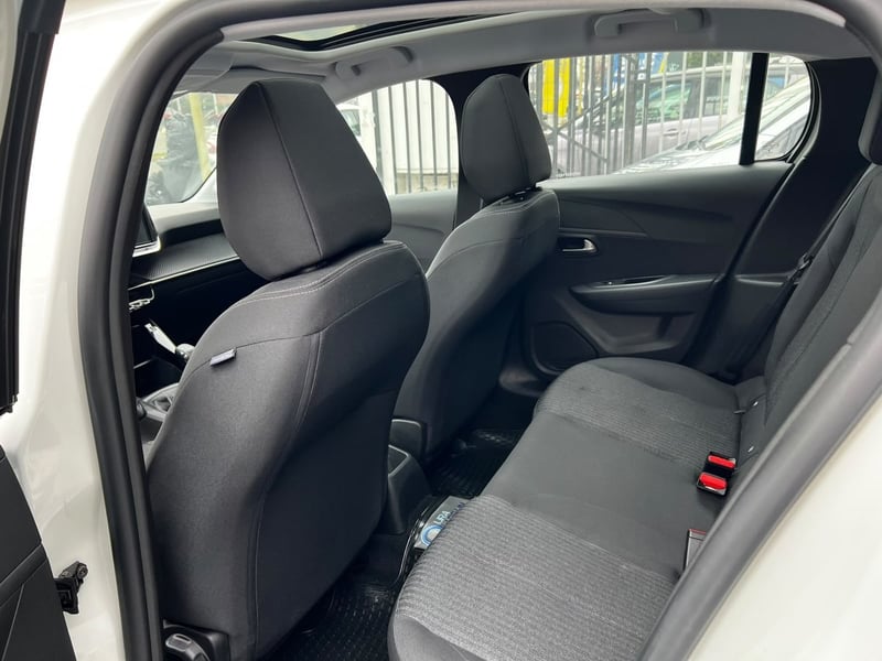 Peugeot 208 2023 - Imagen 9 de 10