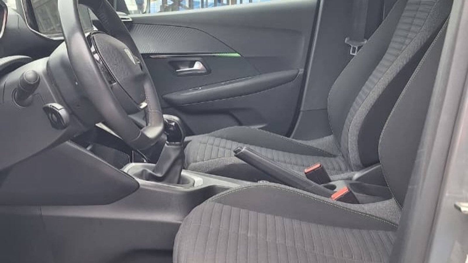 Peugeot 208 2024 - Imagen 9 de 11
