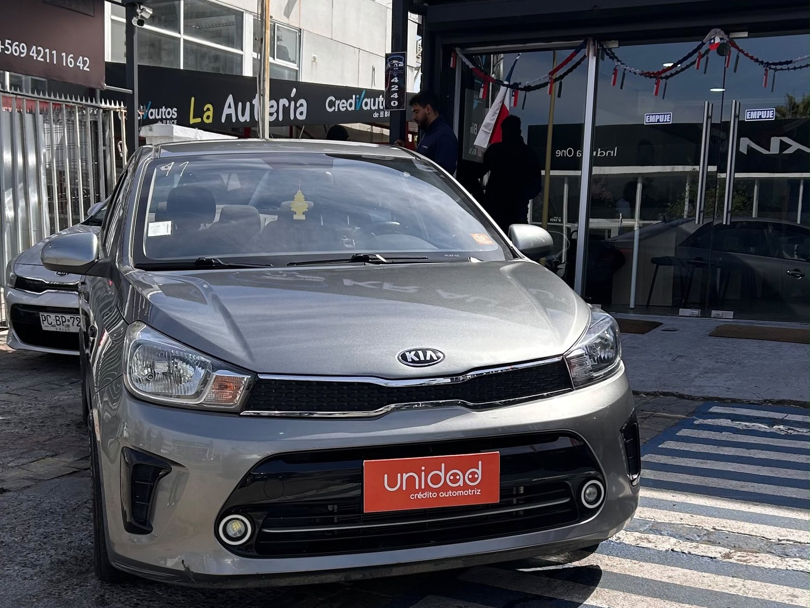 Kia SOLUTO 2021 - Foto 3 de 9