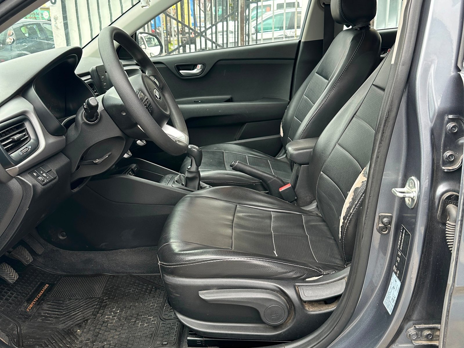 Kia RIO 2018 - Imagen 10 de 11
