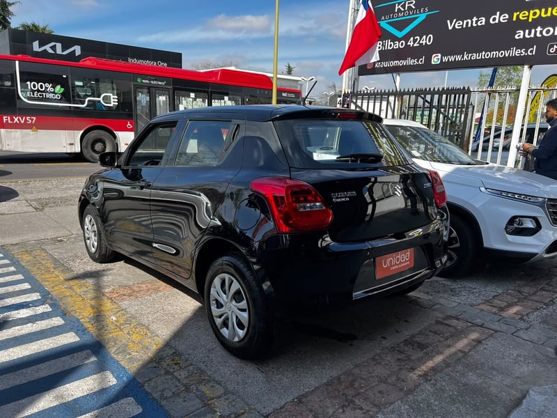 Suzuki SWIFT 2023 - Imagen 4 de 10