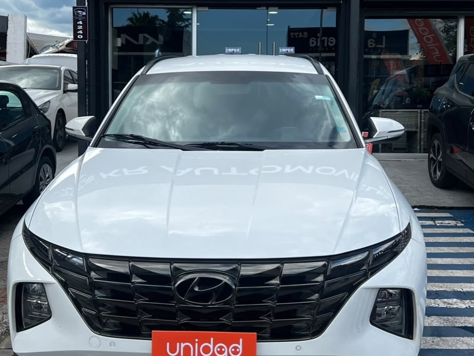 Hyundai TUCSON 2022 - Foto 2 de 10
