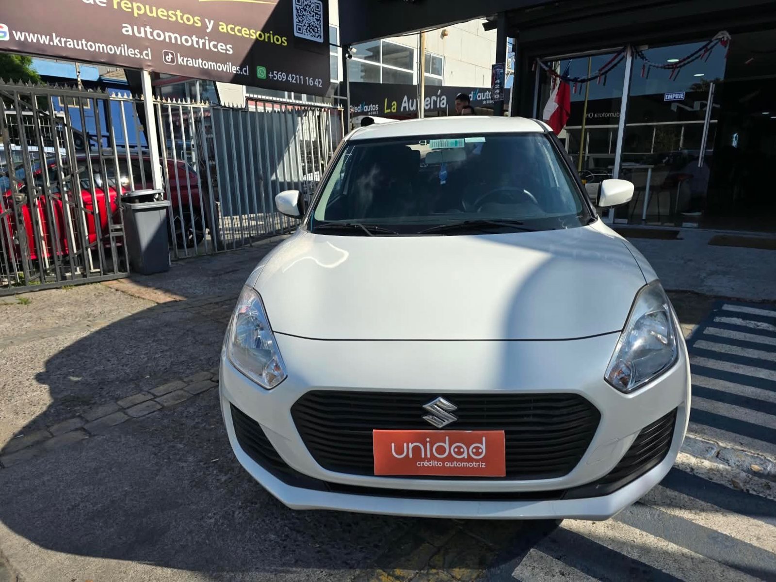 Suzuki SWIFT 2021 - Foto 2 de 10