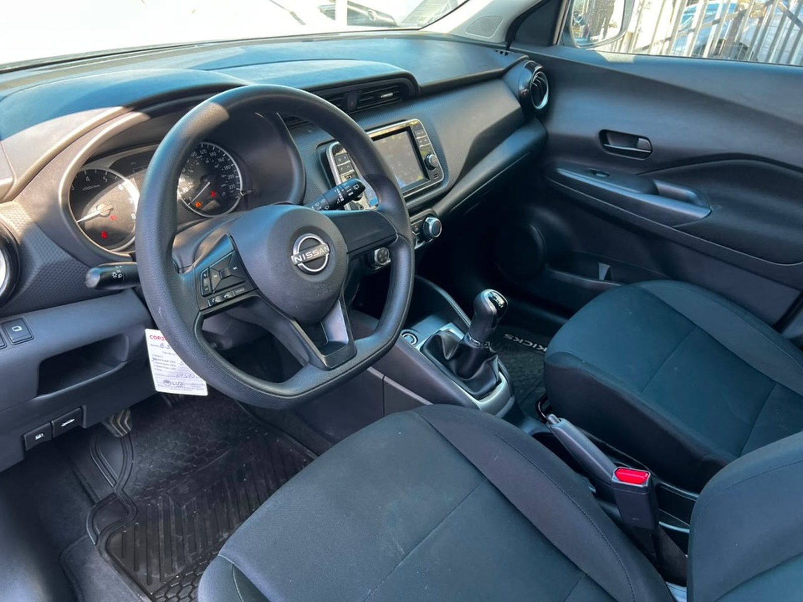 Nissan KICKS 2025 - Imagen 8 de 11