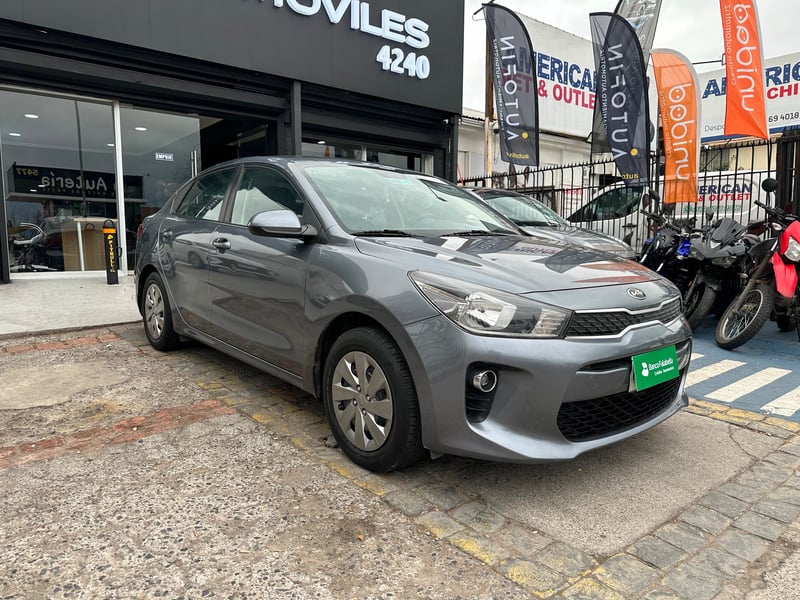 Kia RIO 2018 - Imagen 4 de 11