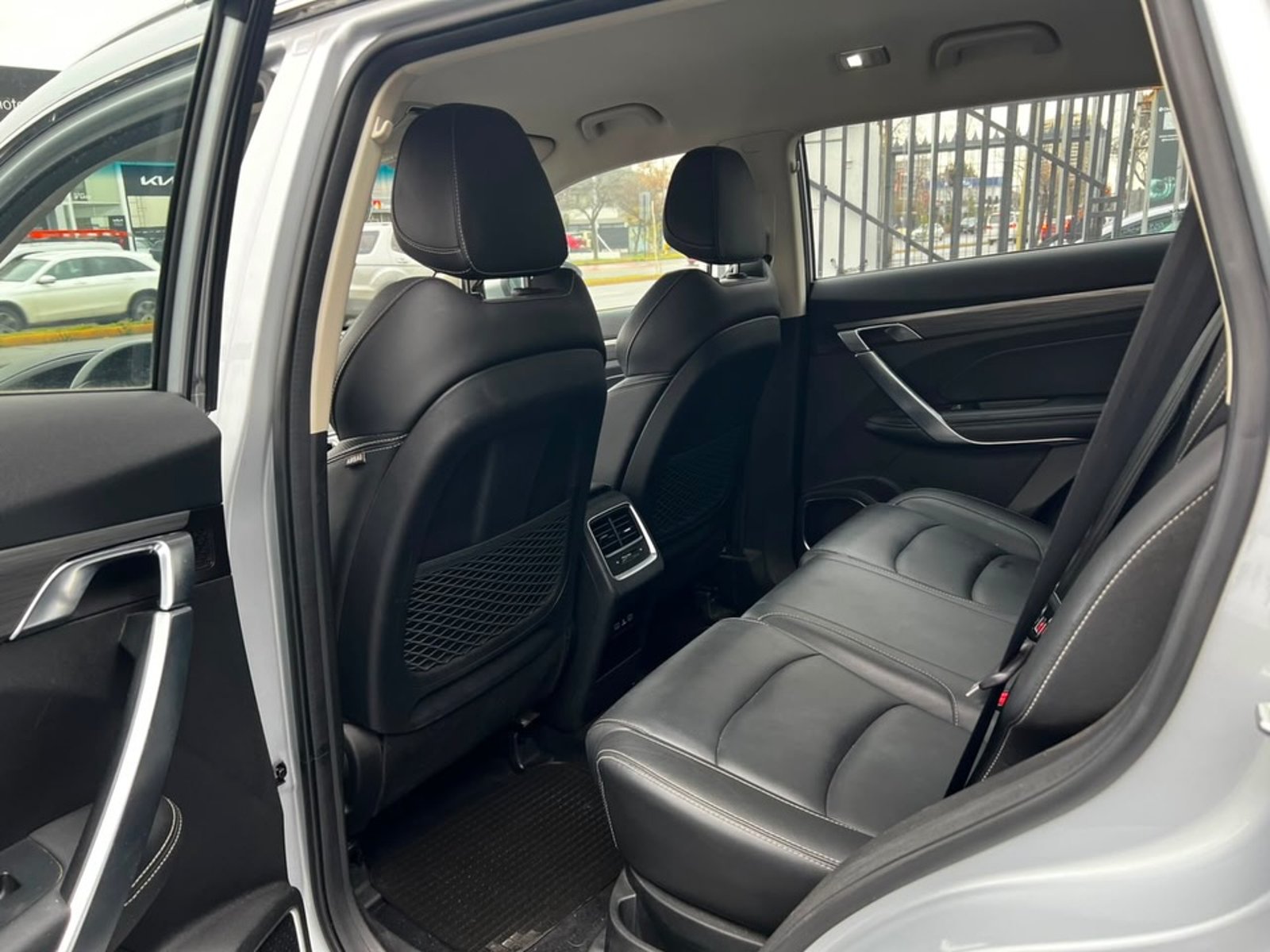 Geely AZCÁRRA 2022 - Imagen 8 de 10