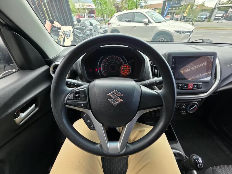 Suzuki CELERIO 2023 - Imagen 8 de 10