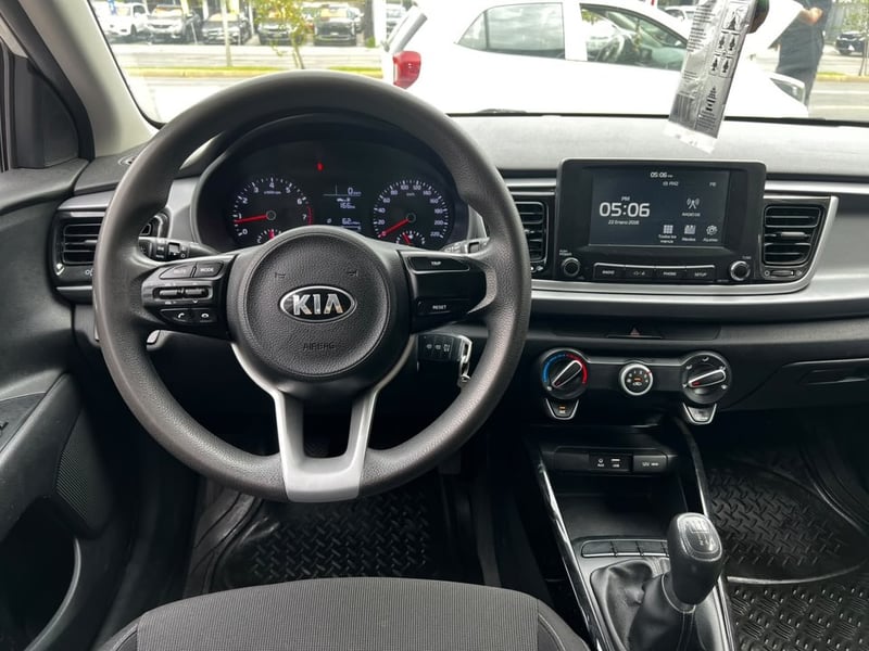 Kia RIO 2019 - Imagen 9 de 10