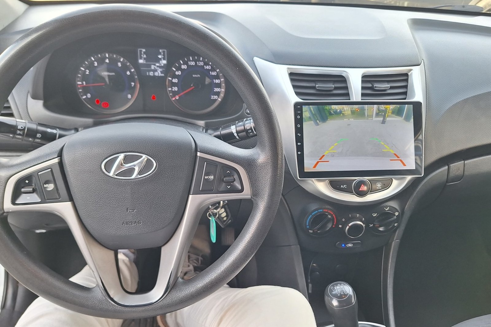 Hyundai ACCENT 2018 - Imagen 9 de 10