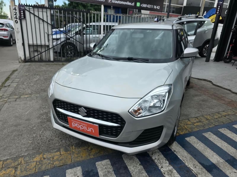 Suzuki SWIFT 2024 - Imagen 3 de 10