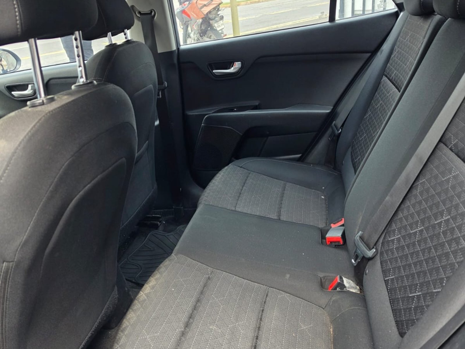 Kia RIO 2019 - Imagen 8 de 10