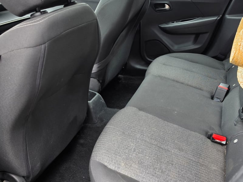 Peugeot 208 2023 - Imagen 9 de 11