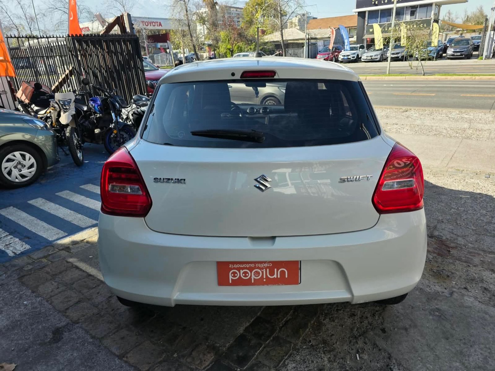 Suzuki SWIFT 2021 - Foto 5 de 10
