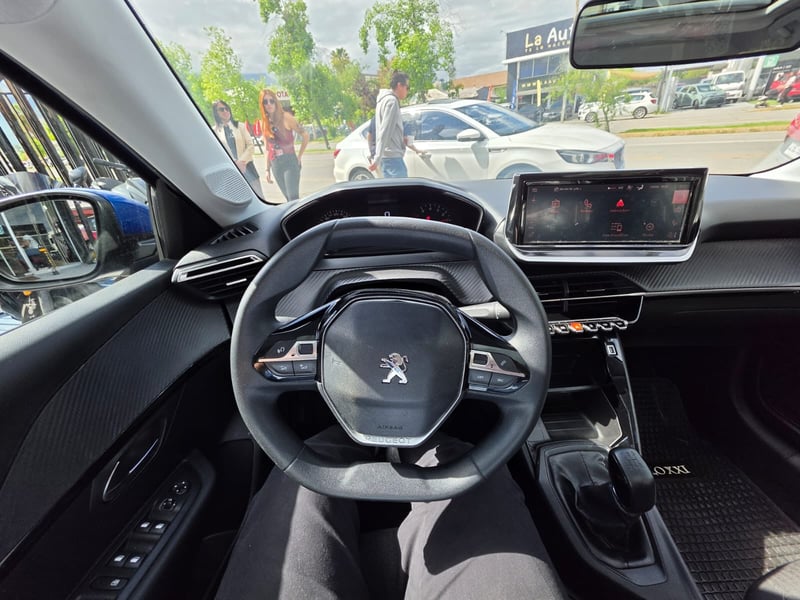 Peugeot 208 2023 - Imagen 7 de 10