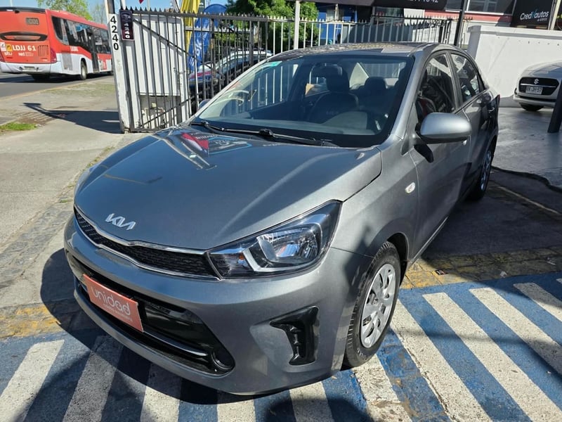 Kia SOLUTO 2022 - Imagen 3 de 10