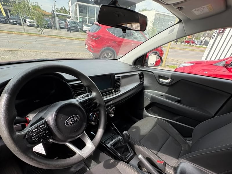 Kia RIO 2020 - Imagen 7 de 9