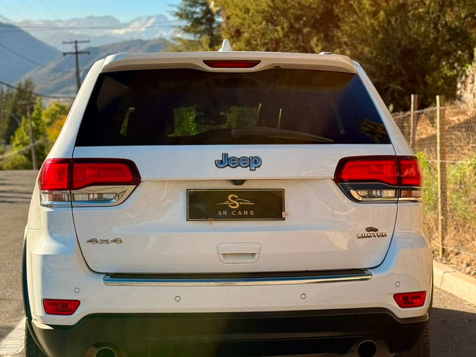 Jeep Grand Cherokee Limited 4x4 2021 - Foto 4 de 7