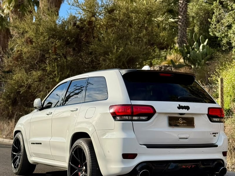 Jeep Grand Cherokee NEW SRT 6.4 2018 - Imagen 3 de 7