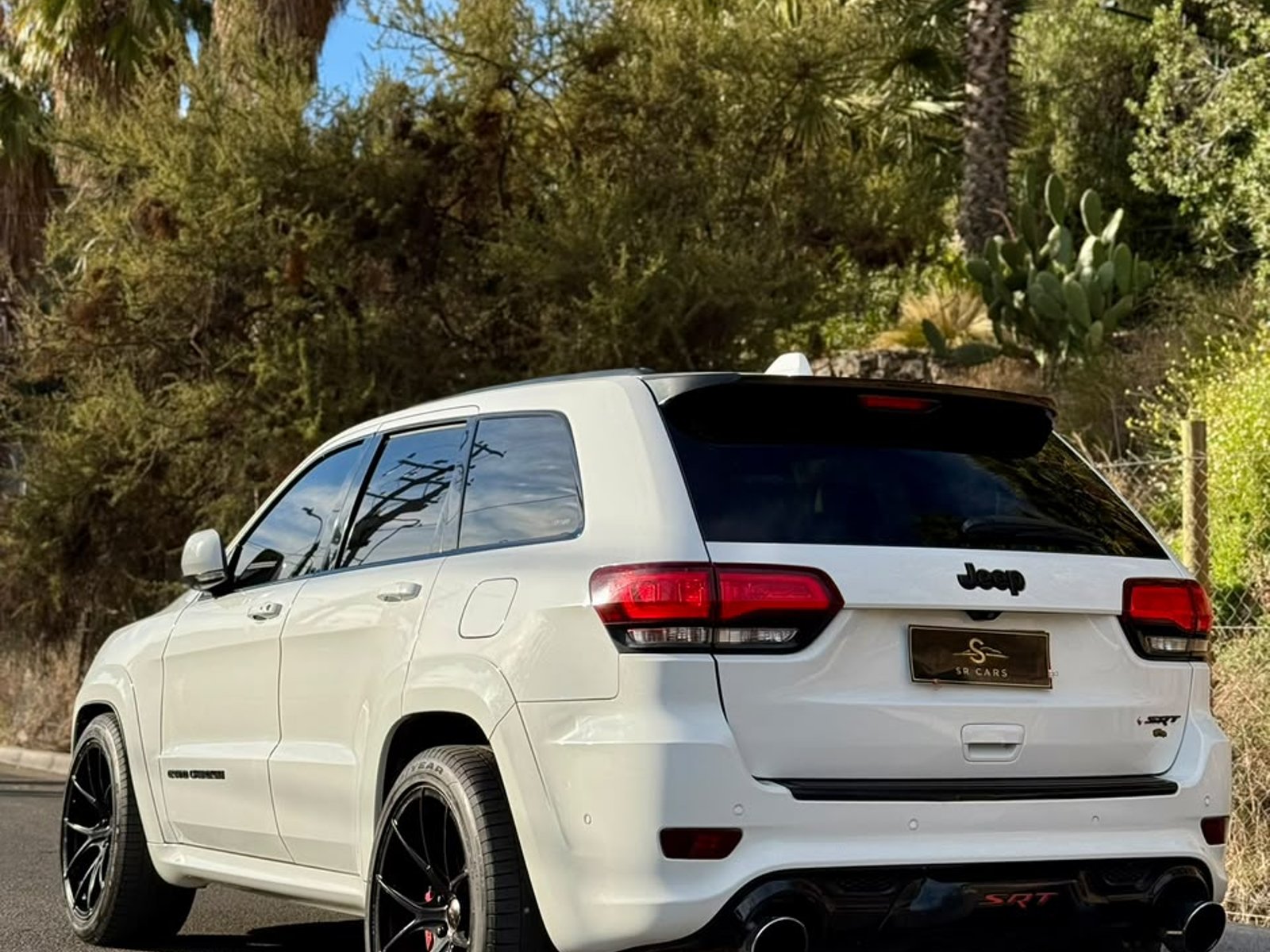 Jeep Grand Cherokee NEW SRT 6.4 2018 - Foto 3 de 7