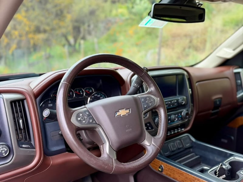 Chevrolet Silverado HIGH COUNTRY 2017 - Imagen 6 de 7