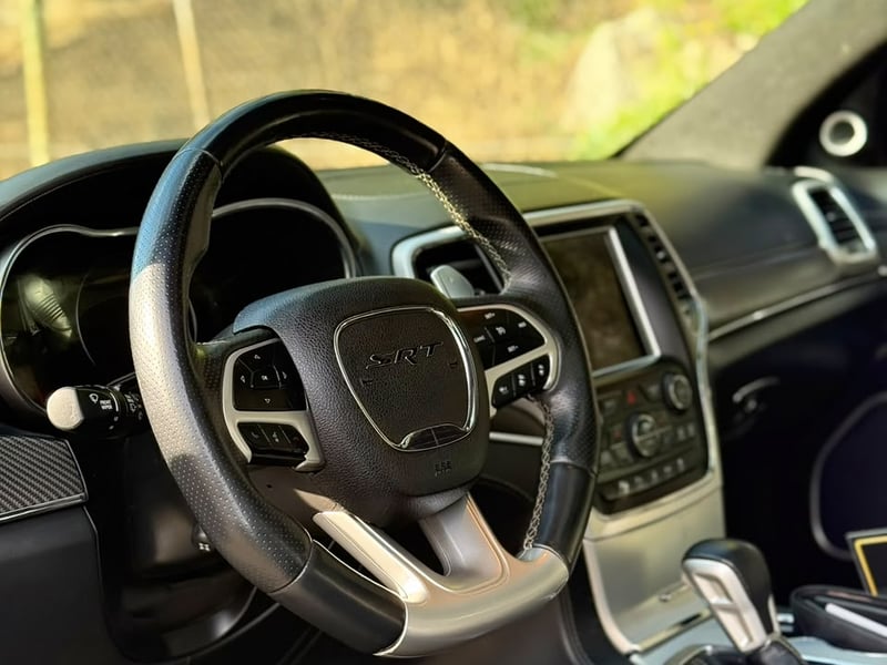 Jeep Grand Cherokee NEW SRT 6.4 2018 - Imagen 6 de 7