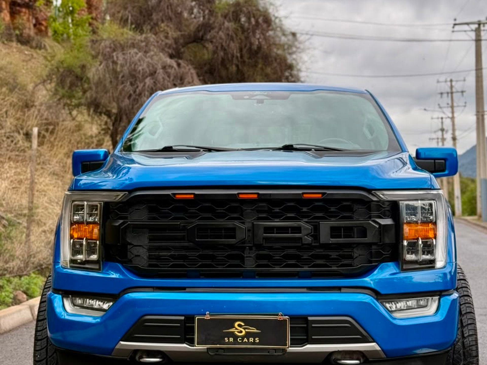 Ford F 150 xlt plus 2021 - Foto 2 de 9