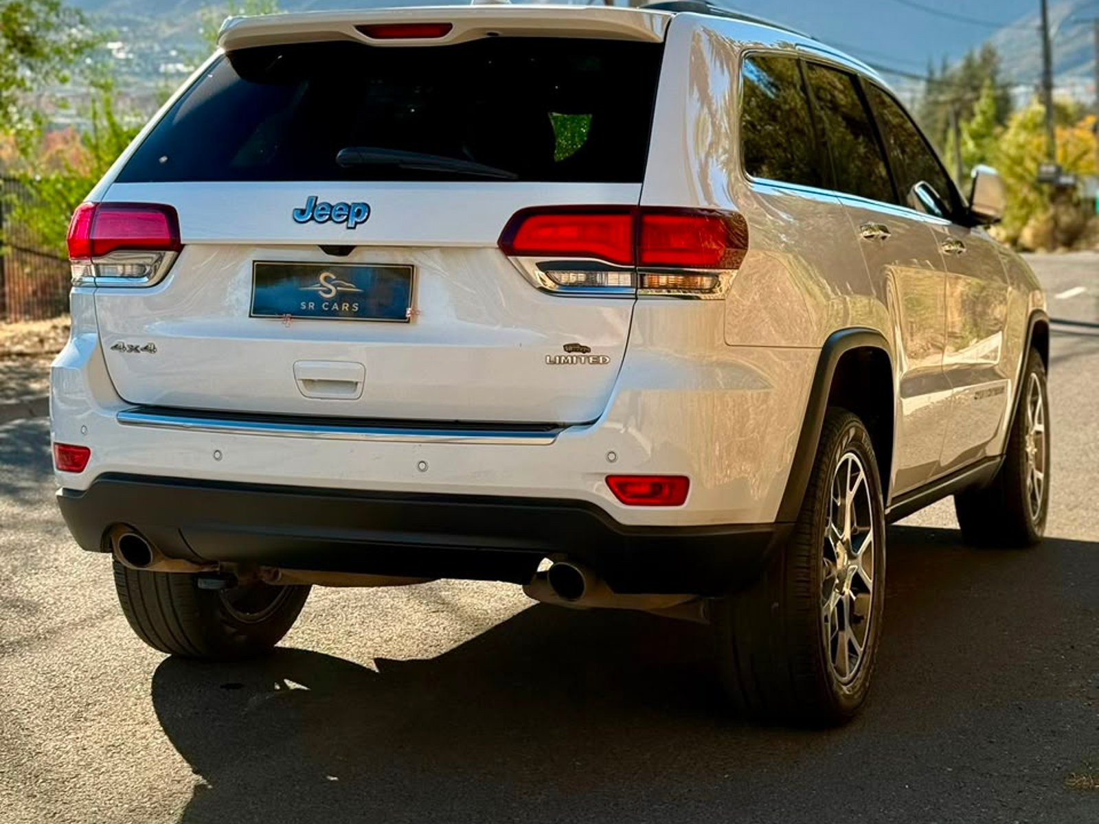 Jeep Grand Cherokee Limited 4x4 2021 - Foto 3 de 5
