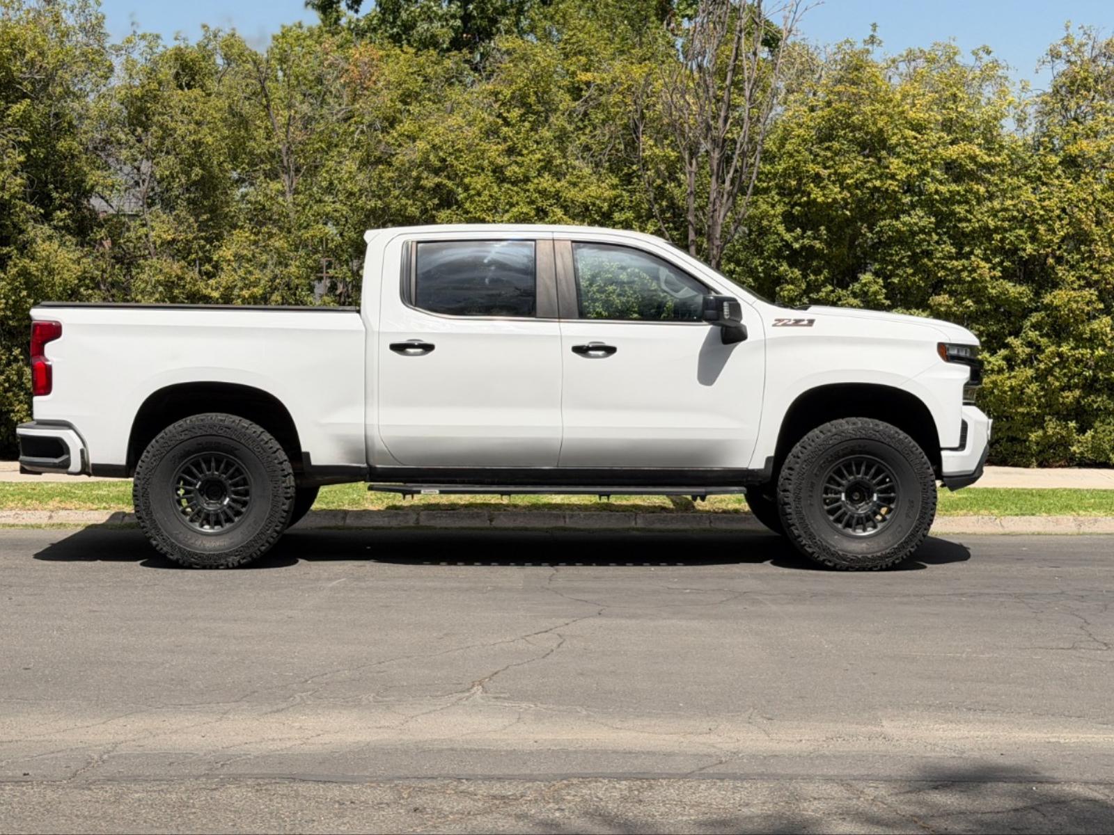 Chevrolet SILVERADO 5.3 Trailboss Z71 DC 2020 - Foto 5 de 10