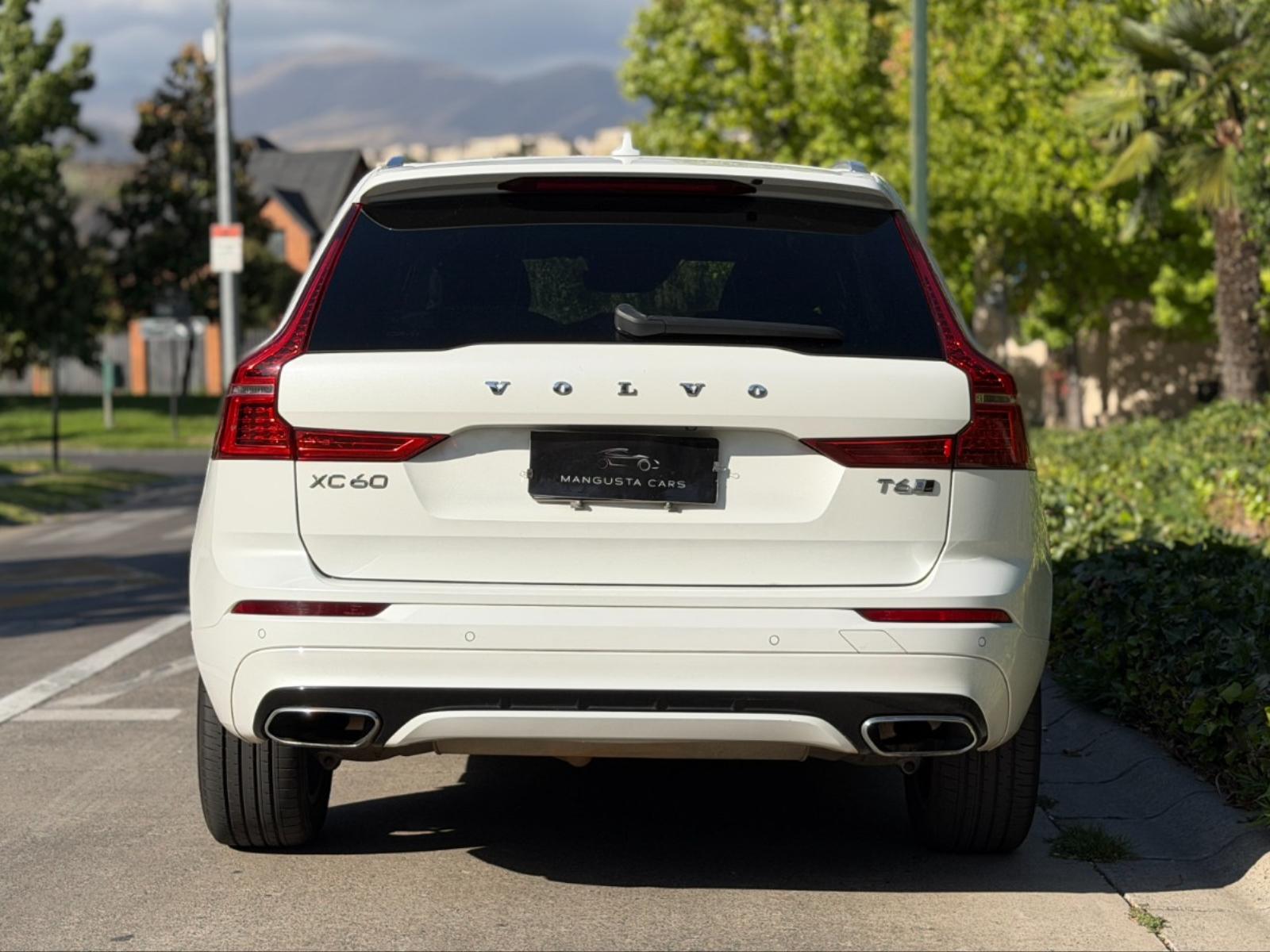 Volvo XC60 T6 R - DESIGN 4WD 2019 - Imagen 8 de 8
