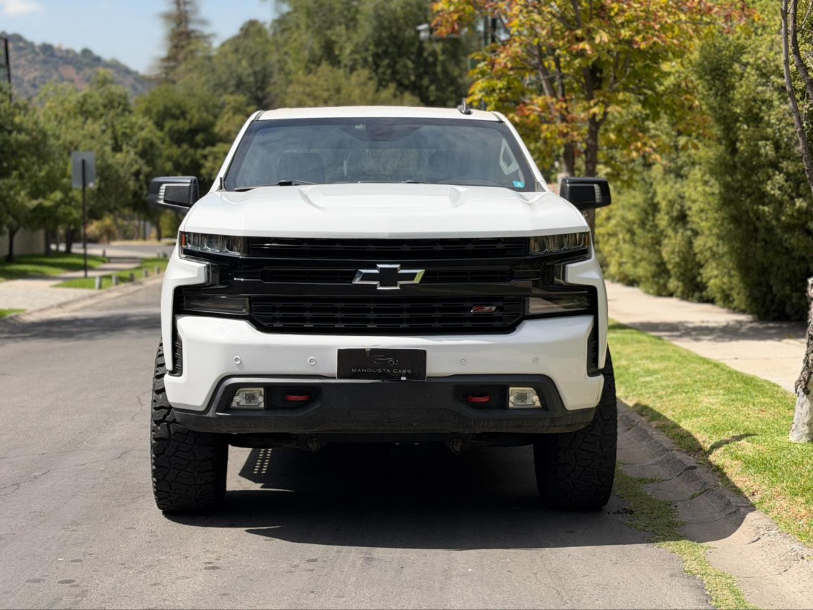 Chevrolet SILVERADO 5.3 Trailboss Z71 DC 2020 - Foto 3 de 10