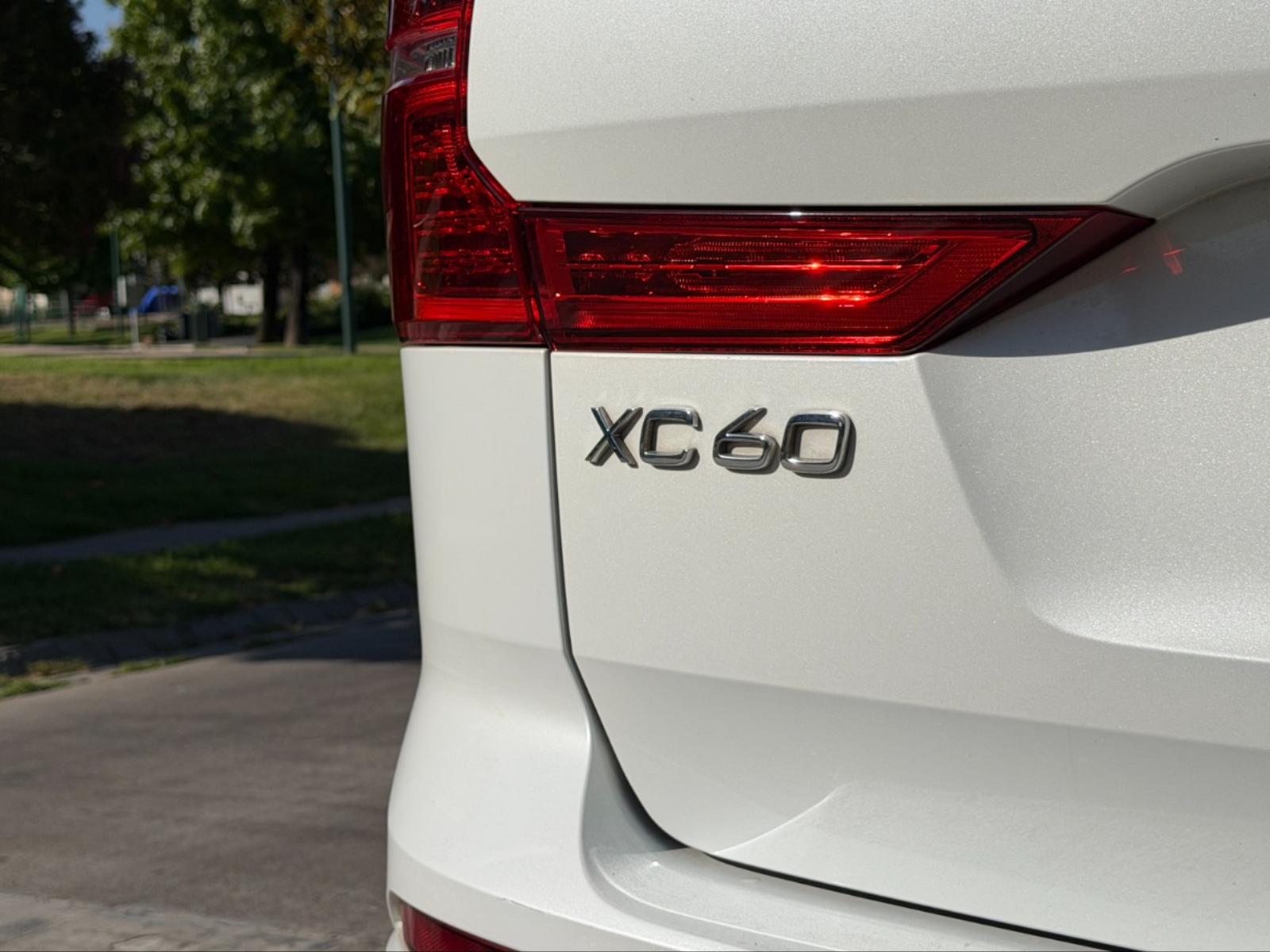 Volvo XC60 T6 R - DESIGN 4WD 2019 - Imagen 6 de 8