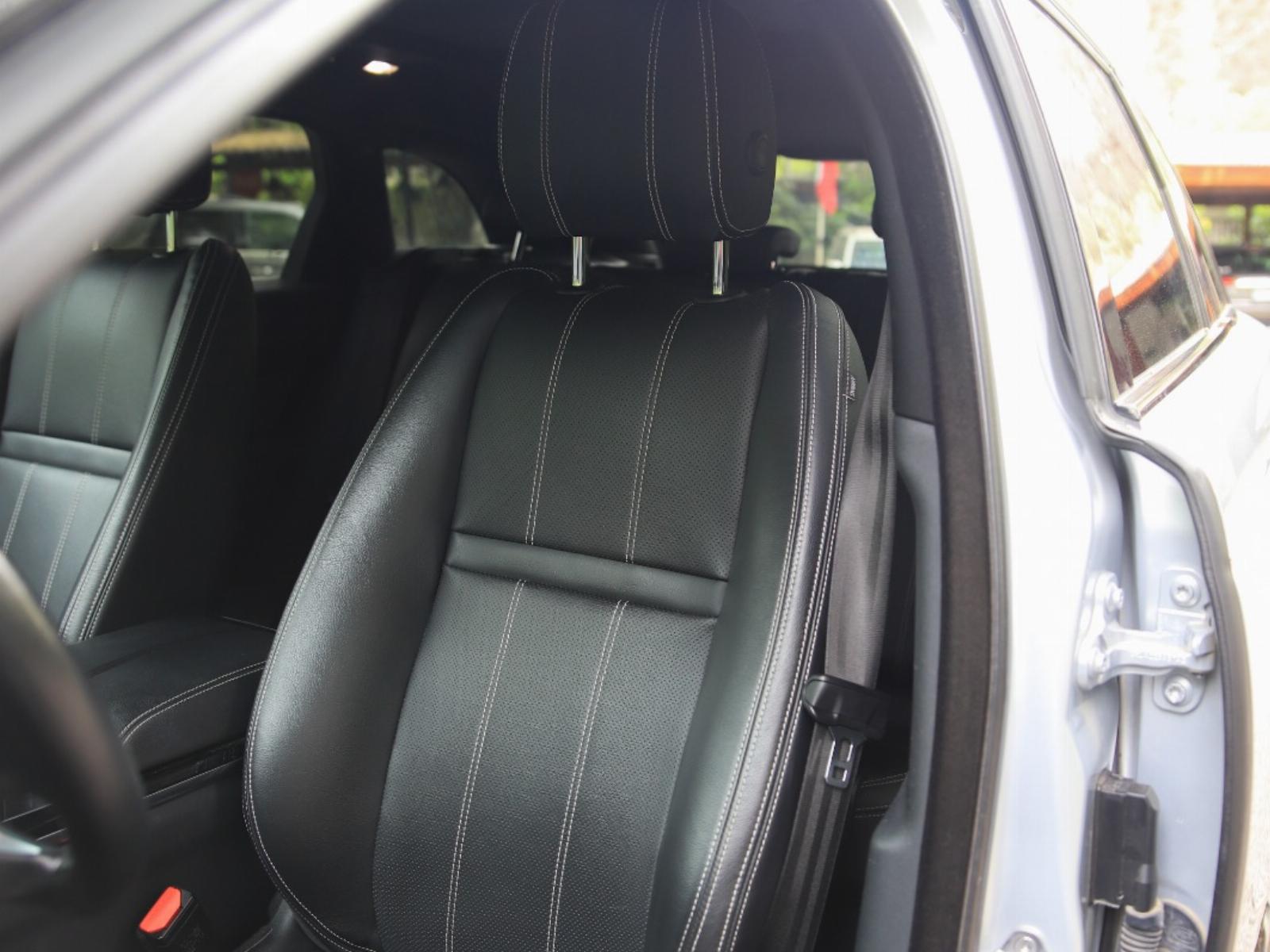 Land Rover Range ROVER VELAR 3.0 P380 SE R-DYNAMIC 4W Único Dueño, 2018 - Imagen 7 de 8