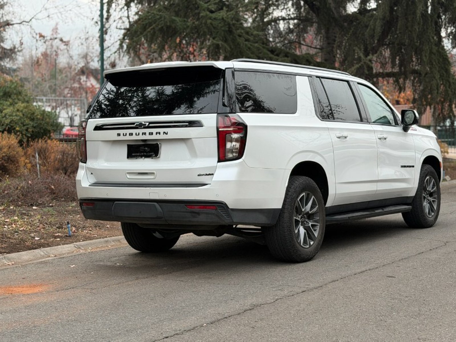 Chevrolet SUBURBAN 5.3 Z71 4WD 2025 - Foto 5 de 10