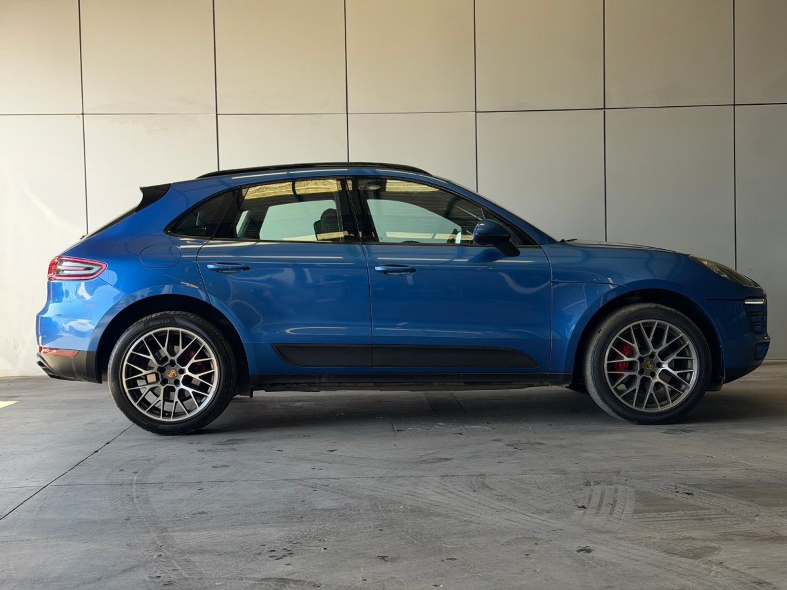 Porsche MACAN R4 III 2.0 2016 - Foto 4 de 13