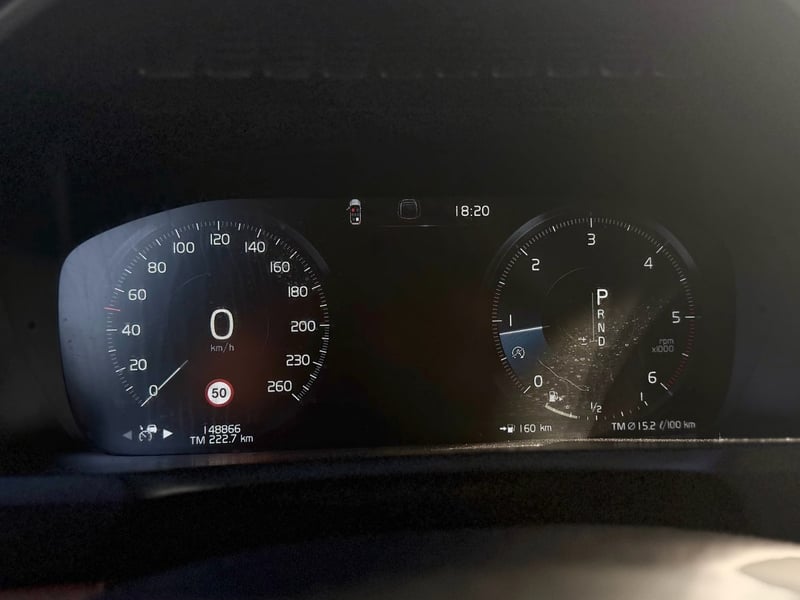 Volvo XC90 D5 Mometum 2017 - Imagen 7 de 20
