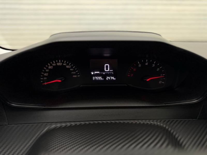 Peugeot 208 Style 1.2 PureTech 2024 - Imagen 9 de 9