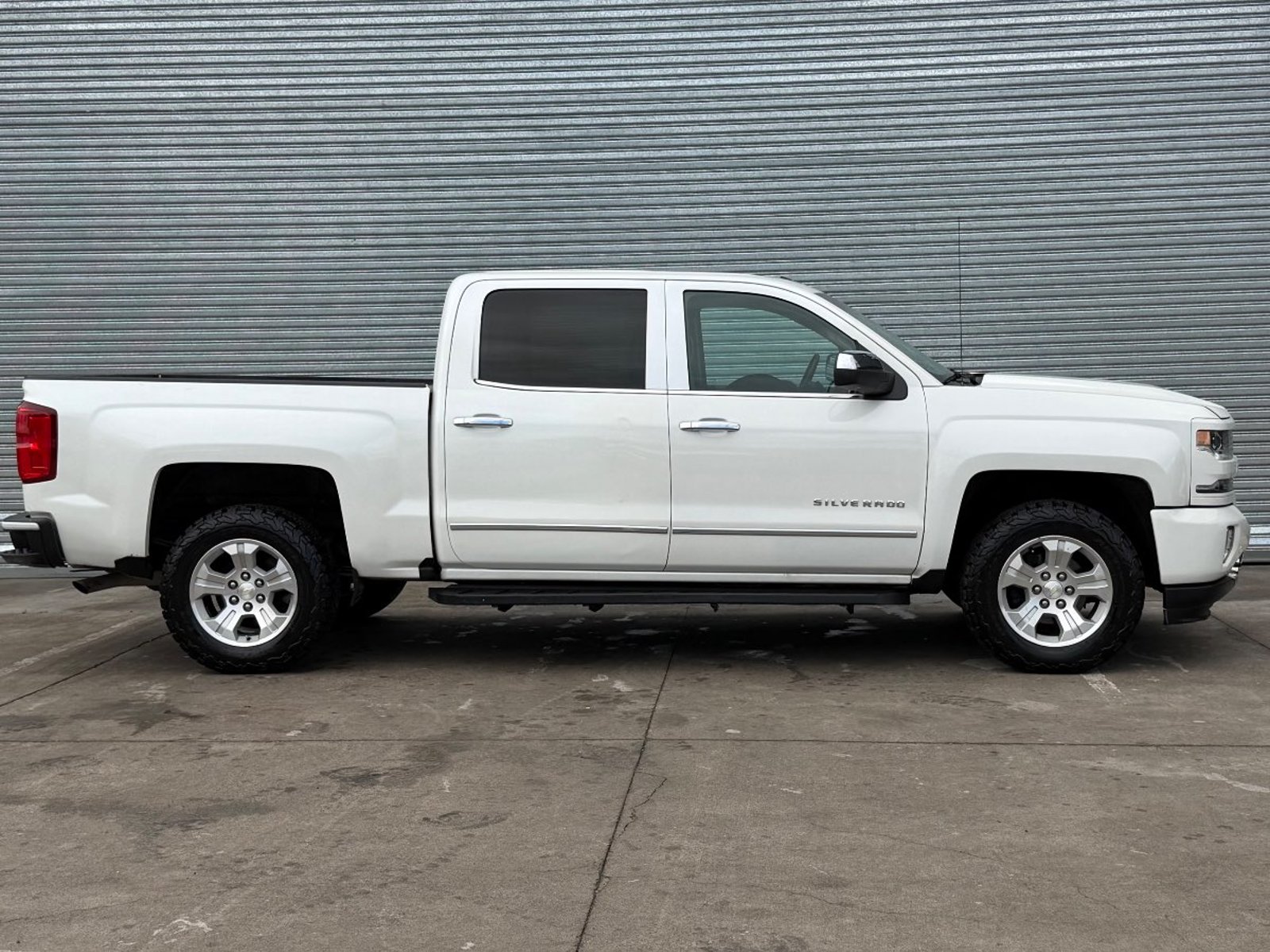 Chevrolet SILVERADO 2018 - Foto 4 de 18