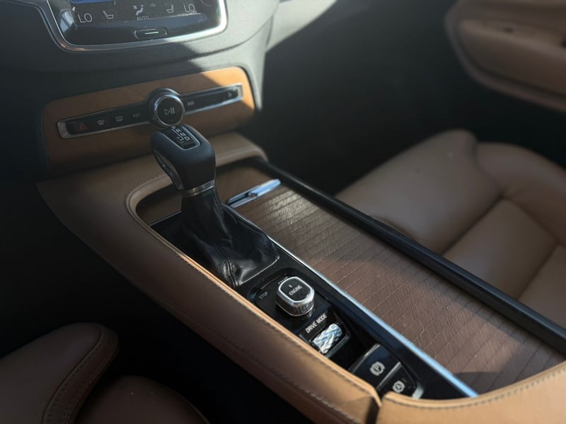 Volvo XC90 D5 Mometum 2017 - Imagen 9 de 20