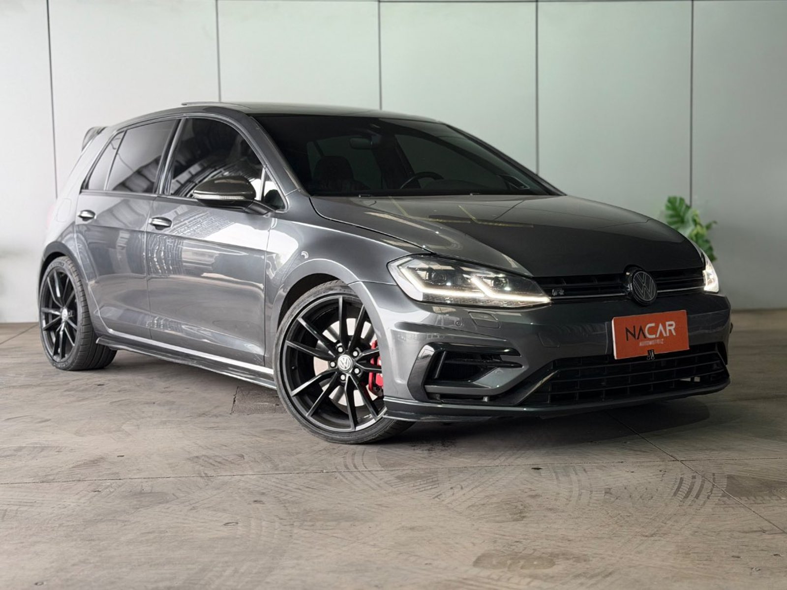 Volkswagen GOLF R 2018 - Foto 3 de 18