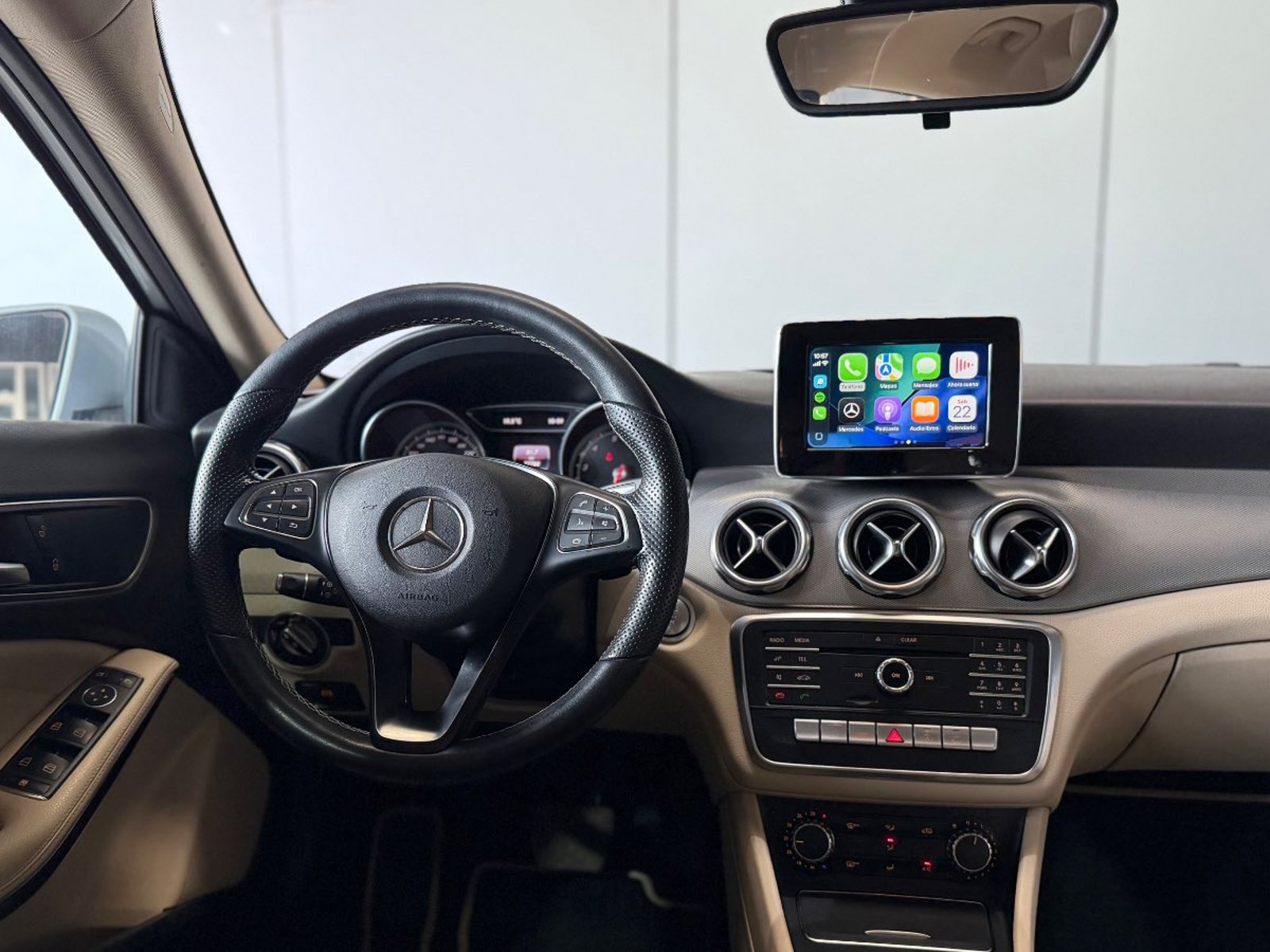 Mercedes-Benz GLA 200 2019 - Imagen 13 de 16