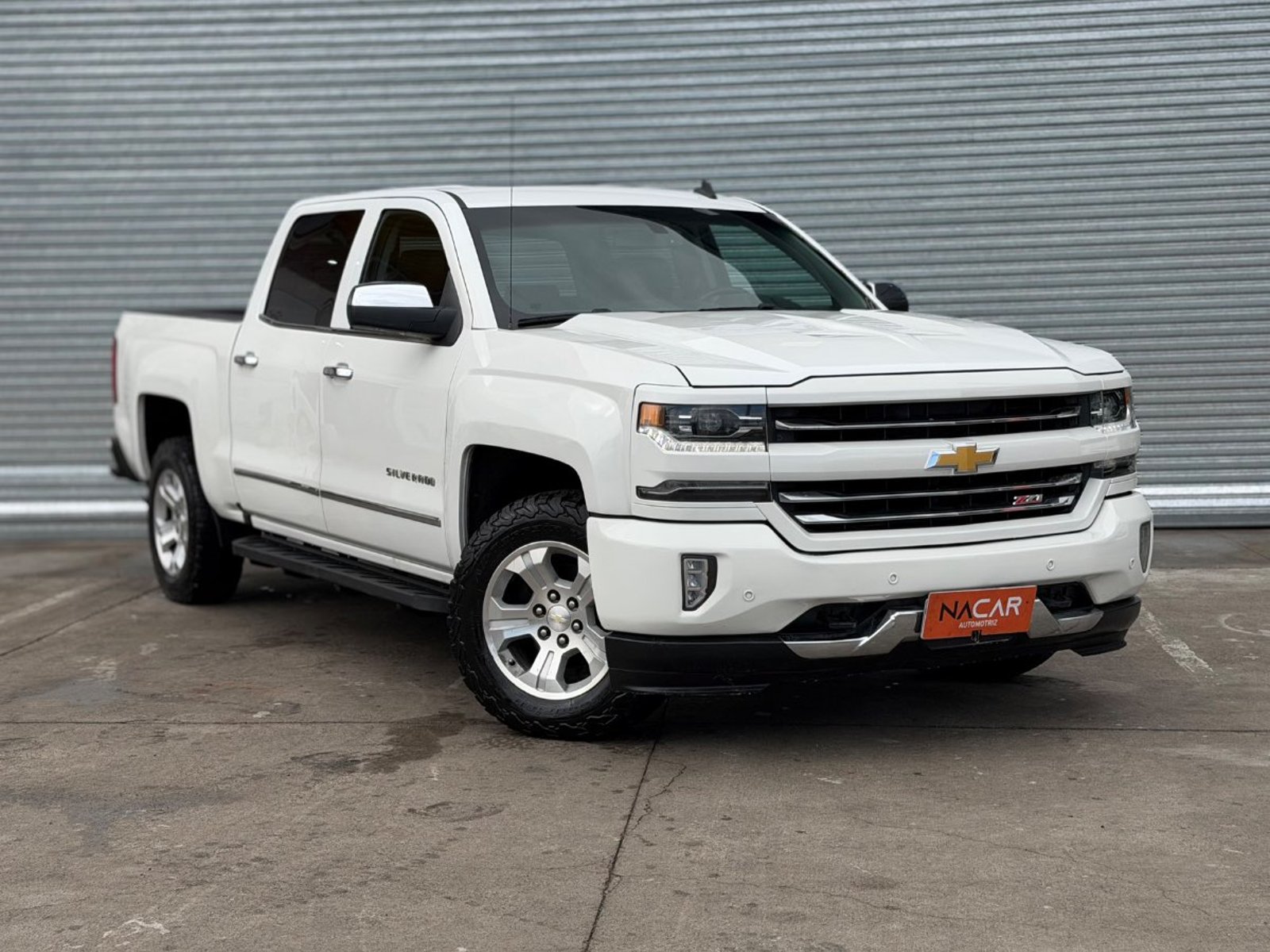 Chevrolet SILVERADO 2018 - Foto 3 de 18