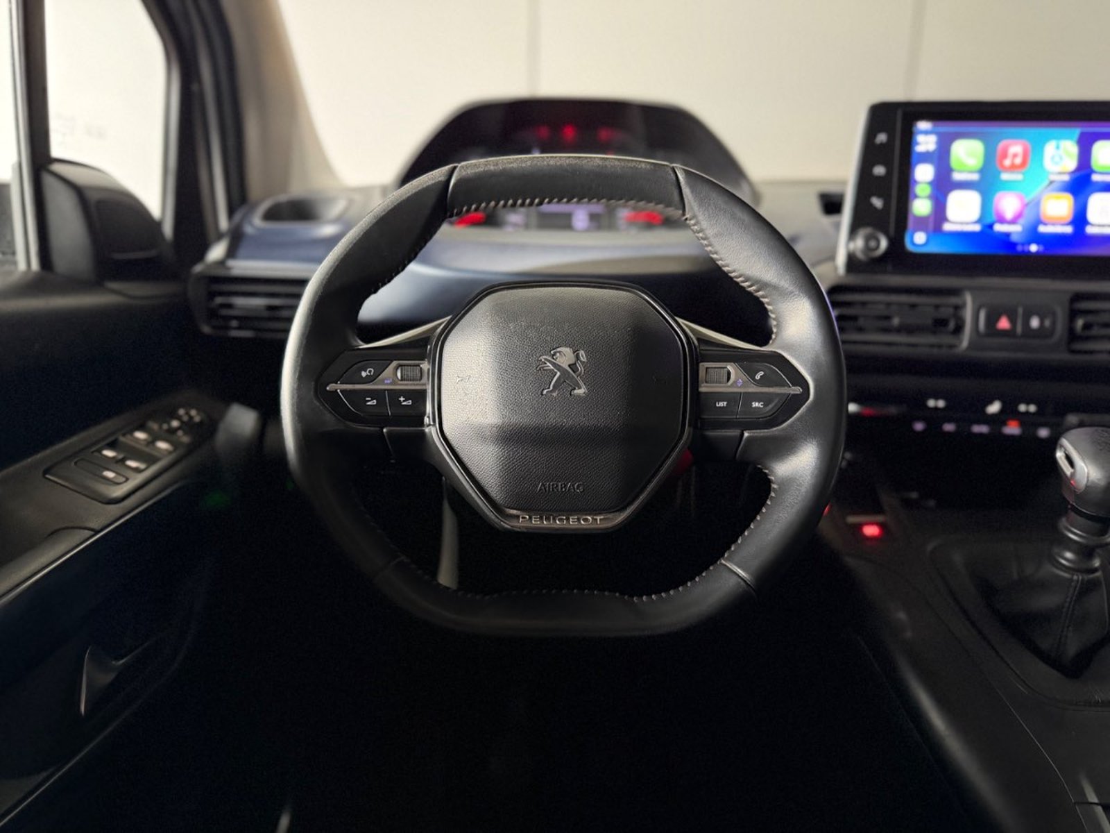 PEUGEOT RIFTER 2023 - Imagen 13 de 16