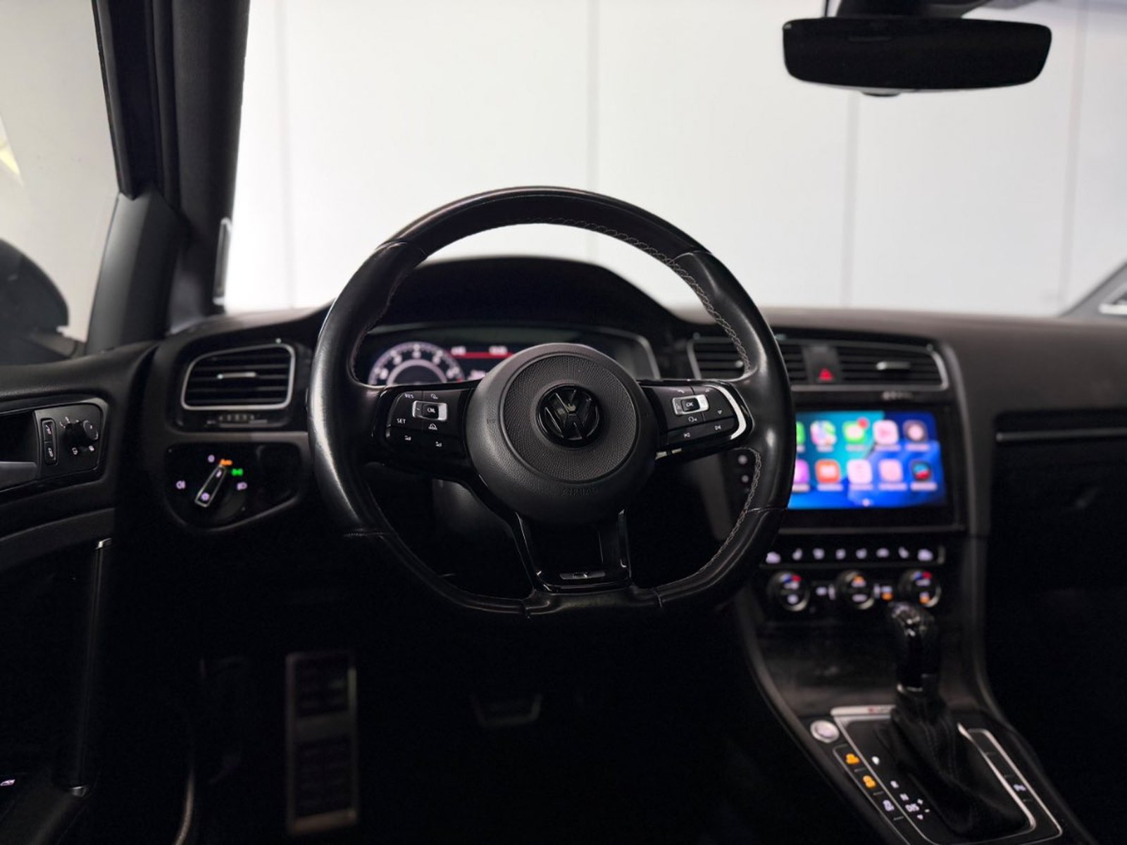 Volkswagen GOLF R 2018 - Imagen 15 de 18