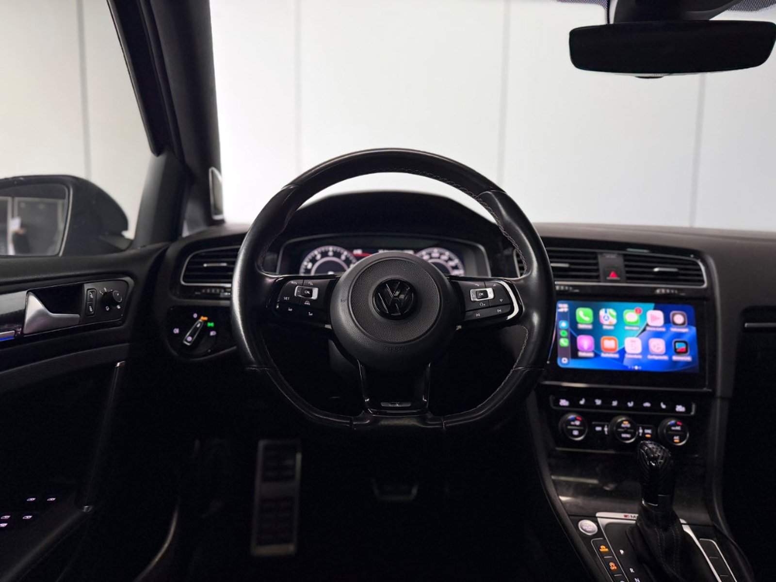 Volkswagen GOLF R 2018 - Imagen 14 de 18