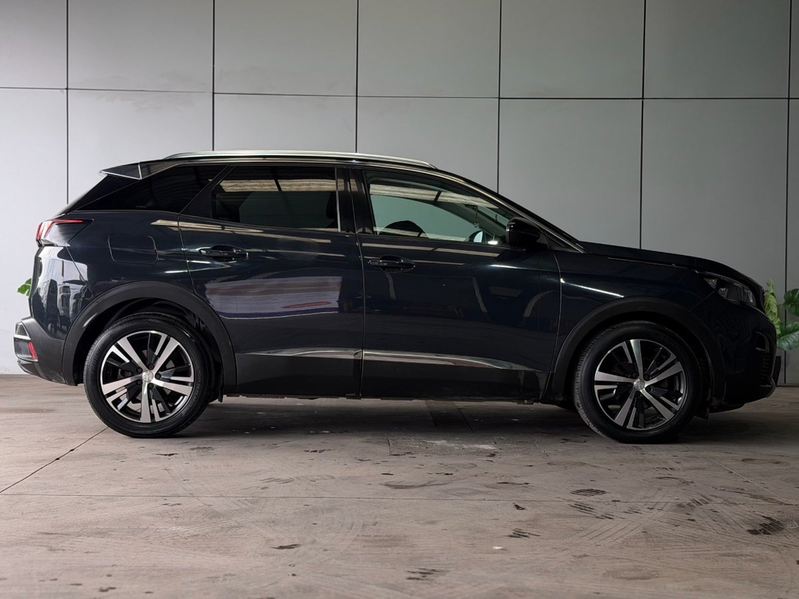 Peugeot 3008 BLUE HDI 130 1.5 AUT 2021 - Foto 4 de 14