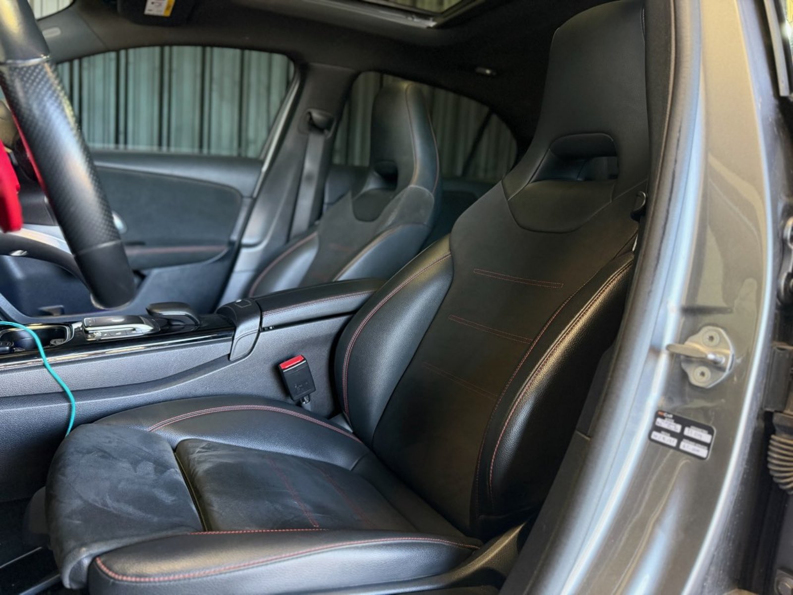 Mercedes-Benz A250 2.0 AMG LINE 2022 - Imagen 7 de 15