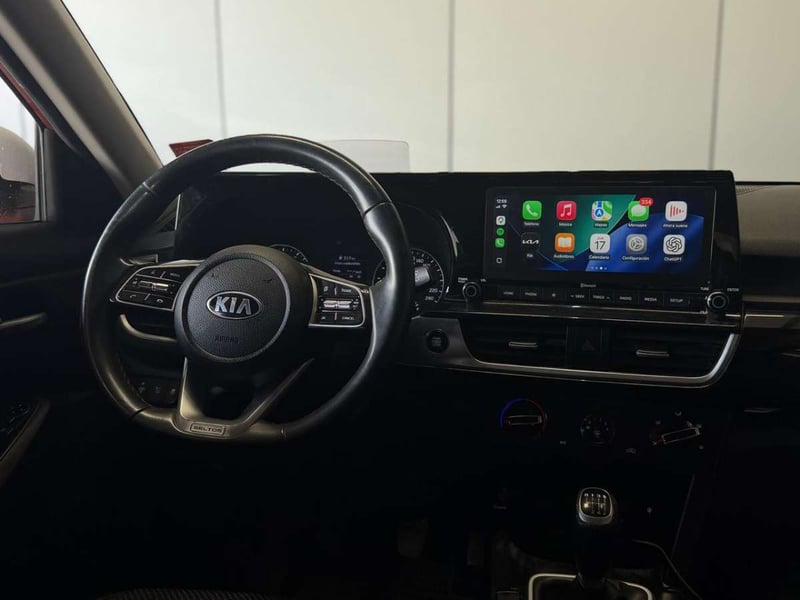 Kia SELTOS 2022 - Imagen 8 de 12